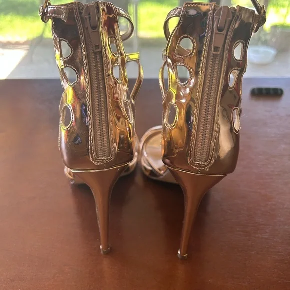 Rose-Gold Heels - Picture 3 of 4